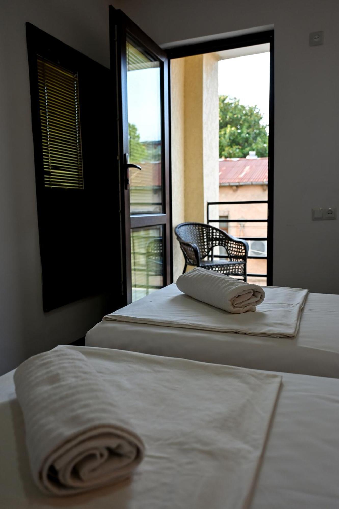 Starhostel Kutaisi Exteriér fotografie