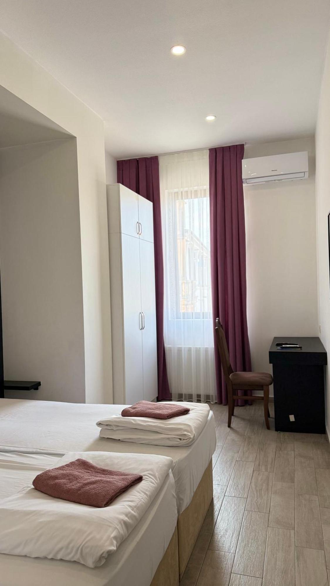 Starhostel Kutaisi Exteriér fotografie